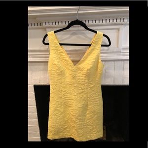 Lilly Pulitzer dress. Soft yellow. Size 4